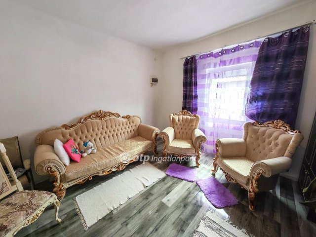 Eladó családi ház, Dömsödön 27.5 M Ft, 3 szobás