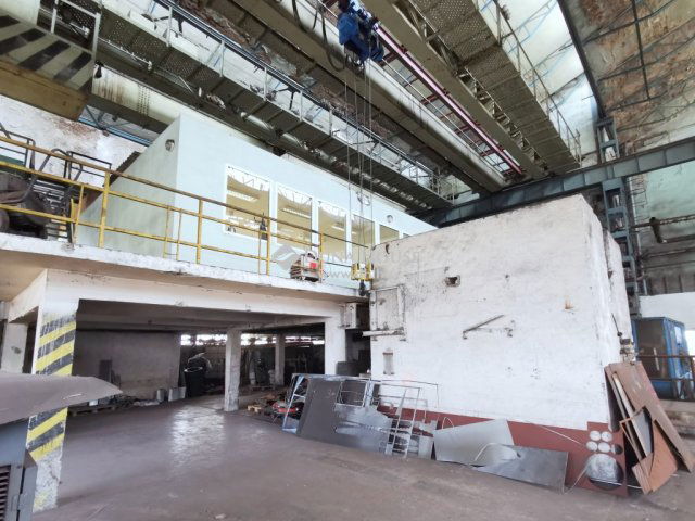 Eladó ipari ingatlan, Nyergesújfaluban 750 M Ft