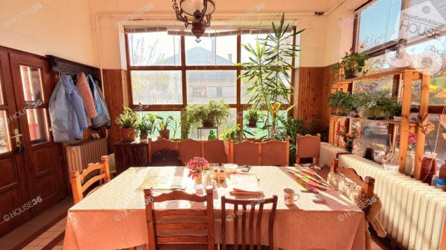 Eladó családi ház, Szentkirályon 59.9 M Ft, 5 szobás