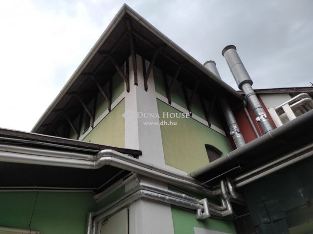 Eladó ipari ingatlan, Fonyódon 200 M Ft / költözzbe.hu