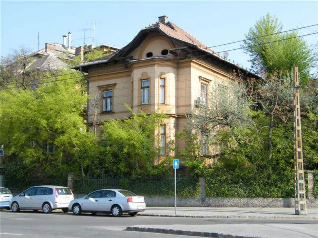 Eladó téglalakás, Budapesten, XIV. kerületben, Stefánia úton
