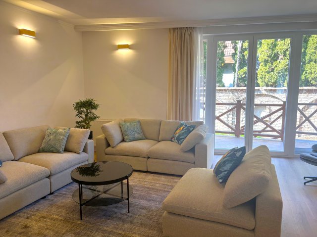 Eladó családi ház, Budapesten, III. kerületben 299 M Ft