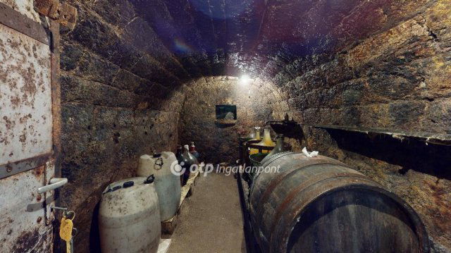 Eladó nyaraló, Szirmabesenyőn 9.99 M Ft, 1 szobás