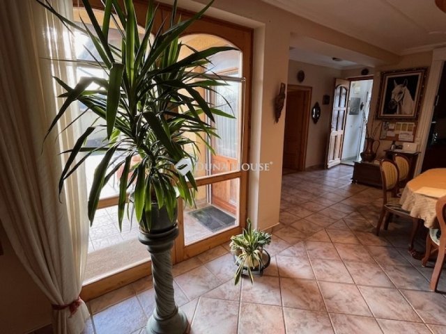 Eladó családi ház, Kecskeméten 150 M Ft, 4 szobás