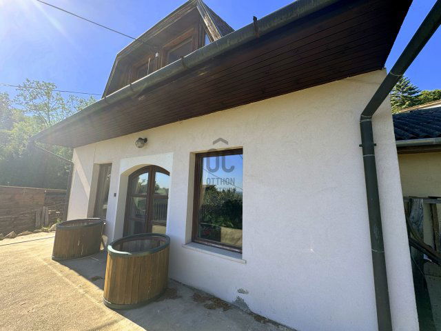 Eladó családi ház, Leányfaluban 112 M Ft, 6 szobás