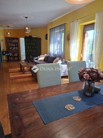 Eladó családi ház, Pogányon 109 M Ft, 2+4 szobás
