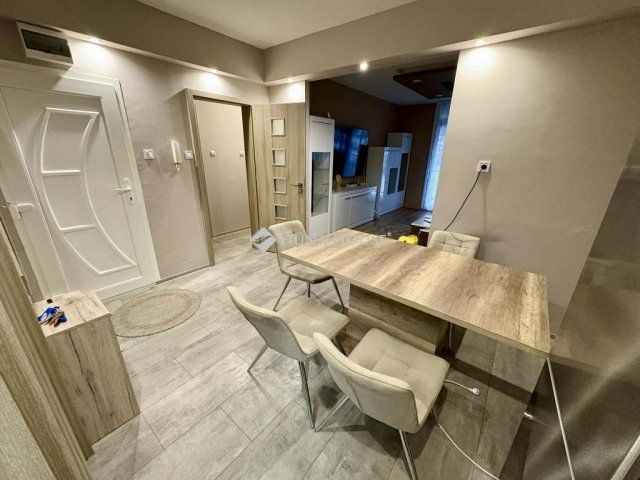 Eladó téglalakás, Nagykanizsán 45 M Ft, 3 szobás