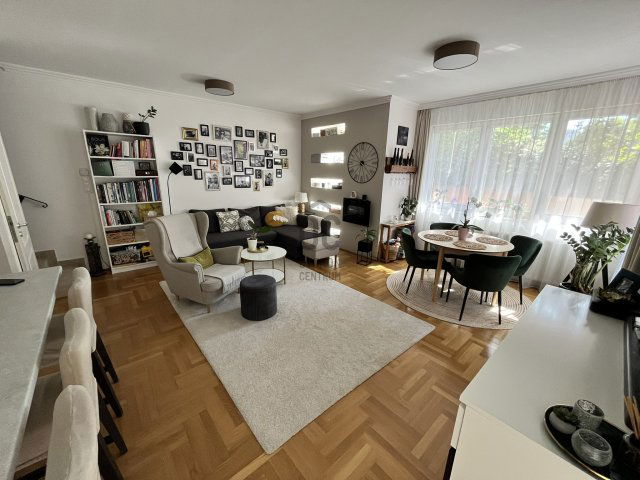 Eladó sorház, Budapesten, XV. kerületben 144.9 M Ft, 5 szobás
