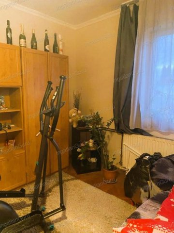 Eladó családi ház, Kecskeméten 36.5 M Ft, 6 szobás