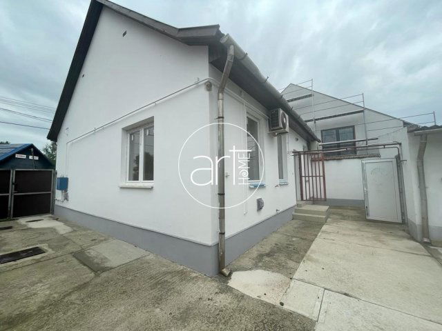 Kiadó üzlethelyiség, Szegeden, Algyői úton 400 E Ft / hó