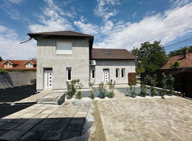 Eladó családi ház, Jászberényben 81.99 M Ft, 3 szobás