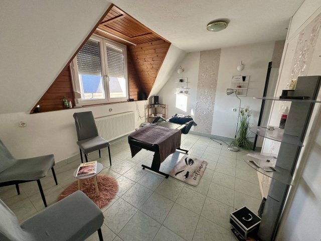 Eladó téglalakás, Marcaliban 42.5 M Ft, 2+1 szobás