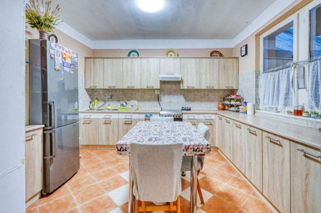 Eladó családi ház, Szegeden, Budai Nagy Antal utcában 94.9 M Ft