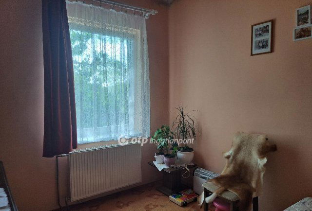 Eladó családi ház, Bicskén 99 M Ft, 3 szobás