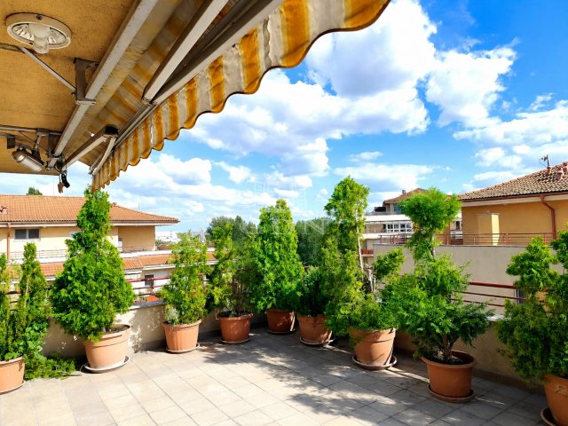 Eladó téglalakás, Budapesten, X. kerületben 165 M Ft, 4 szobás