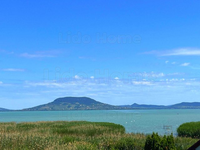 Eladó téglalakás, Balatonfenyvesen 85 M Ft, 2 szobás