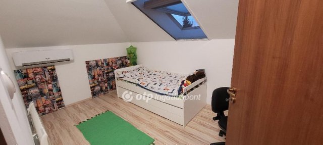 Eladó családi ház, Dunaharasztin 189.99 M Ft, 7 szobás