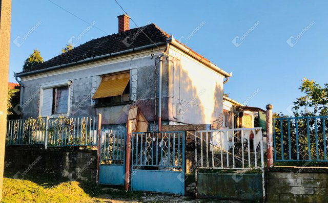 Eladó családi ház, Petriventén 12.9 M Ft, 4 szobás
