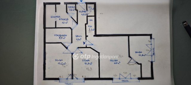 Eladó téglalakás, Pécsett 92 M Ft, 4 szobás