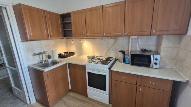 Kiadó panellakás, albérlet, Békéscsabán 105 E Ft / hó