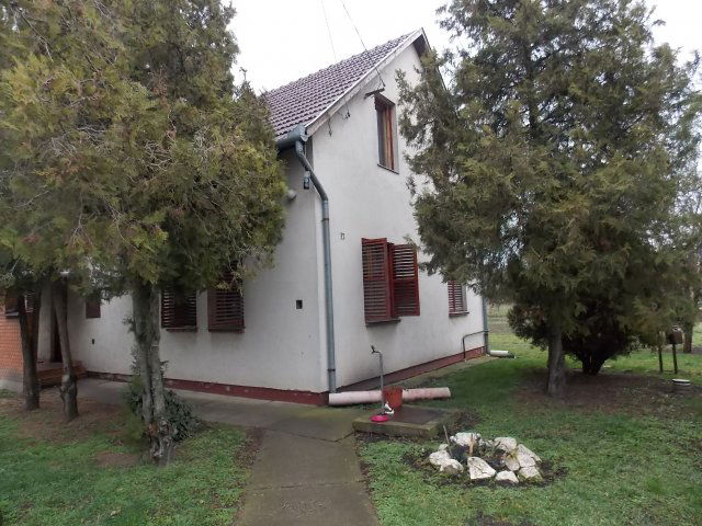 Eladó családi ház, Abonyban 62.9 M Ft, 4+1 szobás