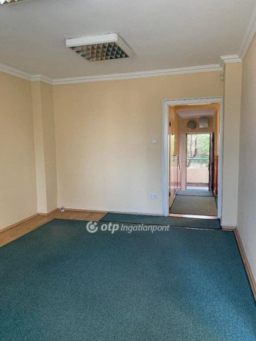 Eladó téglalakás, Budapesten, III. kerületben 97 M Ft