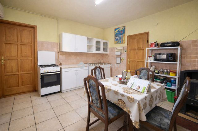 Eladó családi ház, Üllőn 61 M Ft, 3 szobás