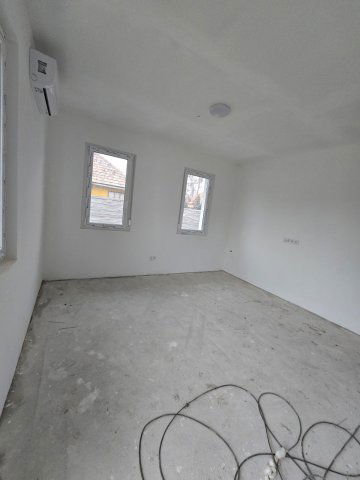 Eladó ikerház, Mosonmagyaróváron 47.9 M Ft, 2 szobás