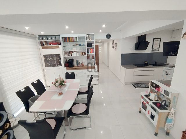 Eladó ikerház, Nyíregyházán 124.99 M Ft, 4 szobás