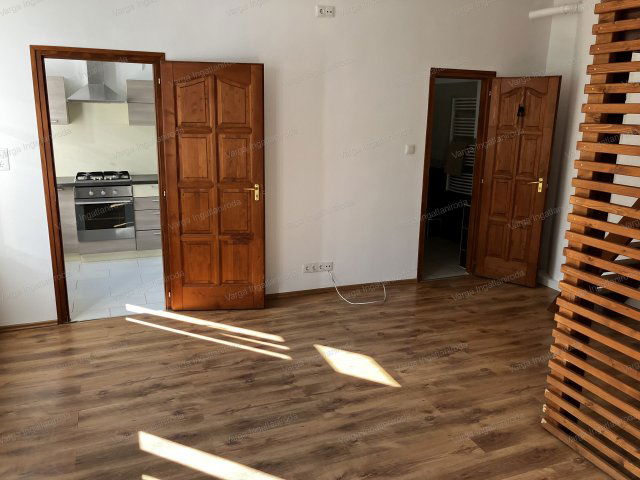 Eladó téglalakás, Sopronban 29.5 M Ft, 1 szobás
