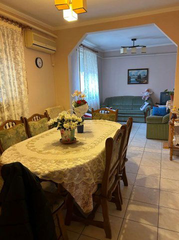 Eladó családi ház, Nyíregyházán 49.8 M Ft, 3+1 szobás