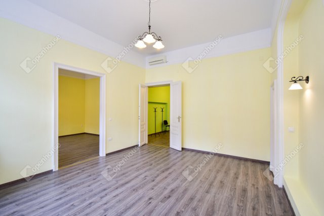 Kiadó iroda, Szegeden 250 E Ft / hó, 3 szobás