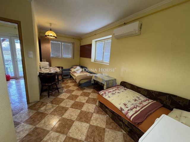 Eladó hotel, Ecseren 250 M Ft / költözzbe.hu