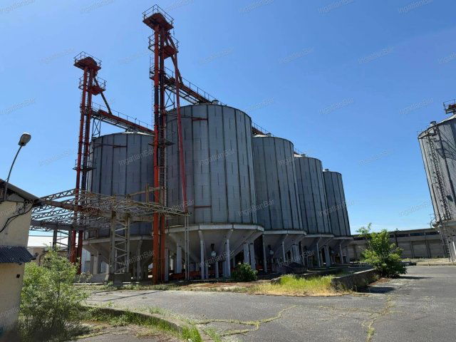 Eladó családi ház, Kisvárdán 993.075 M Ft