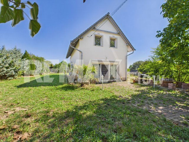 Eladó családi ház, Dunaszekcsőn, Petőfi utcában 34.99 M Ft