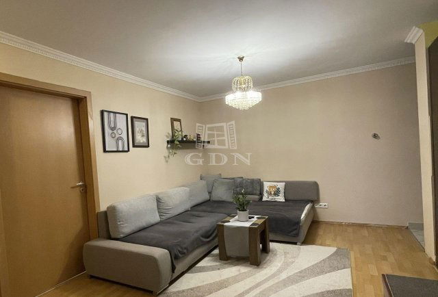 Eladó téglalakás, Budapesten, VIII. kerületben 92 M Ft, 3 szobás