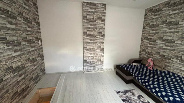 Eladó téglalakás, Budapesten, XX. kerületben 42.9 M Ft, 2 szobás