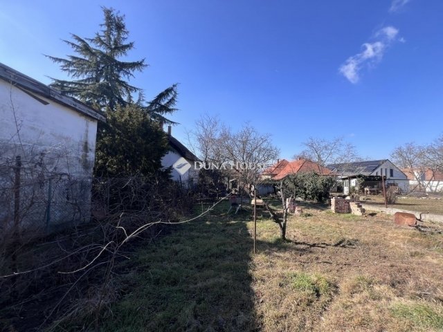 Eladó családi ház, Budapesten, XVI. kerületben 84.9 M Ft