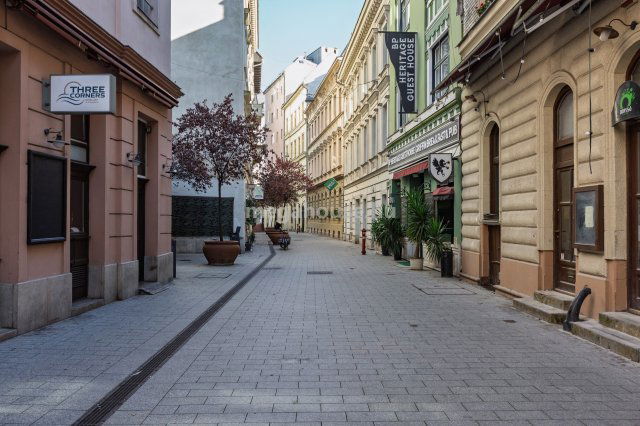 Eladó téglalakás, Budapesten, V. kerületben, Képíró utcában