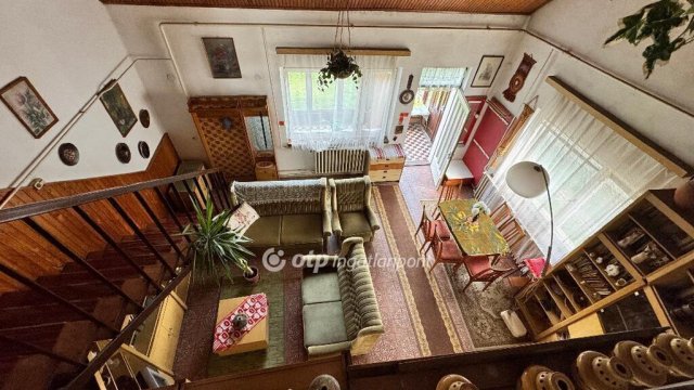 Eladó téglalakás, Pápán 47.9 M Ft, 3 szobás