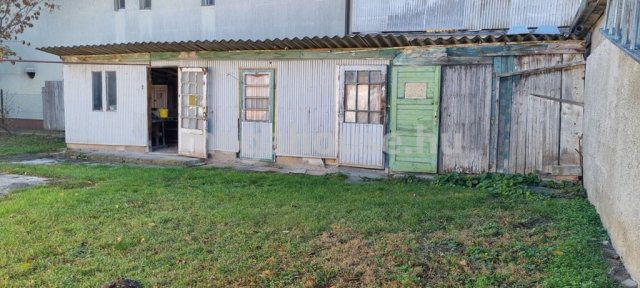 Eladó családi ház, Budaörsön 59.9 M Ft, 2 szobás