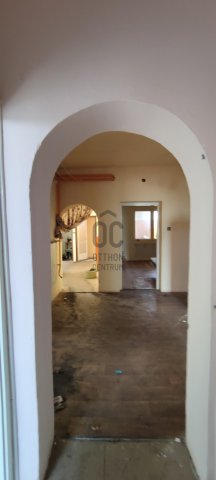 Eladó téglalakás, Barcson 18.9 M Ft, 6 szobás