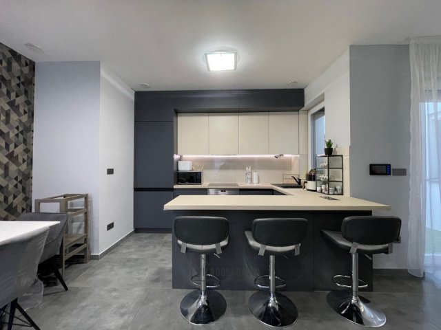 Eladó ikerház, Debrecenben 159 M Ft, 4 szobás