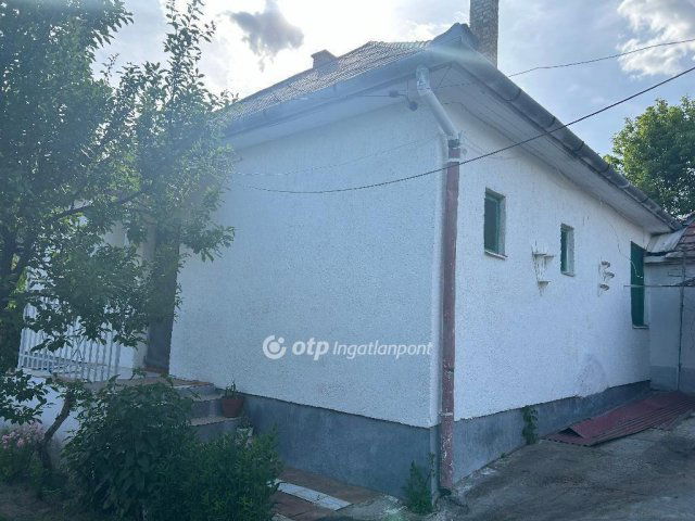 Eladó családi ház, Nyírlugoson 13 M Ft, 3+1 szobás