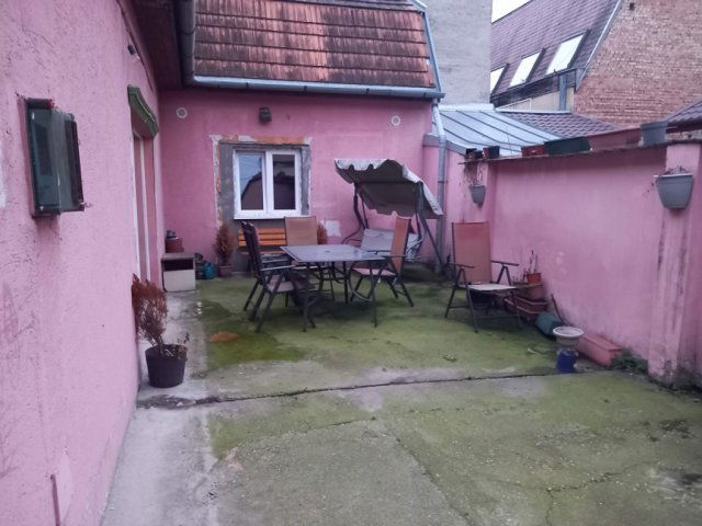 Eladó családi ház, Budapesten, IV. kerületben 39.9 M Ft