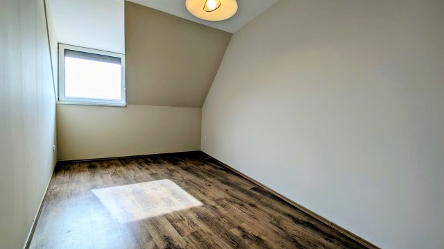 Eladó téglalakás, Kecskeméten 77 M Ft, 3 szobás