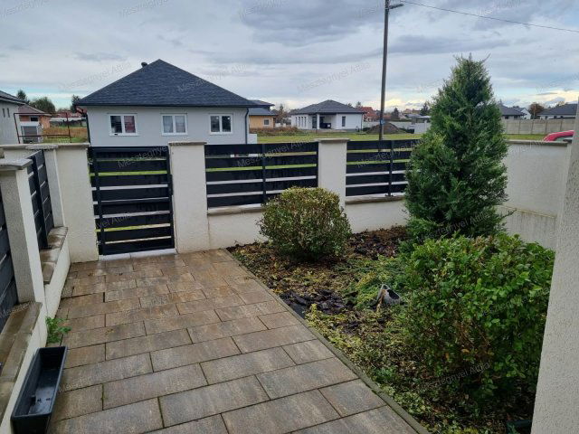 Eladó családi ház, Levélen 89 M Ft, 3 szobás