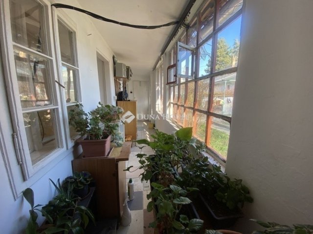 Eladó családi ház, Pécelen 55 M Ft, 3 szobás