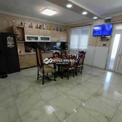 Eladó téglalakás, Kecskeméten 46 M Ft, 3 szobás