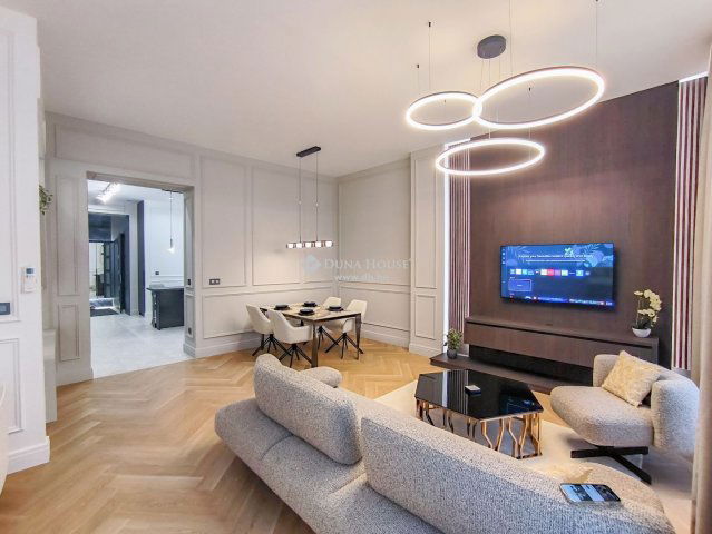 Eladó téglalakás, Budapesten, VI. kerületben, Ó utcában